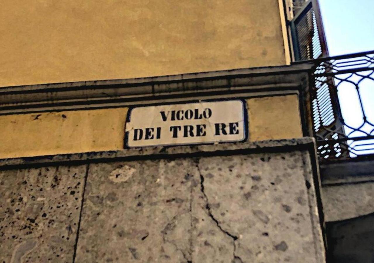Casa Del Vicolo, Nel Cuore Della Pavia Storica Exterior foto